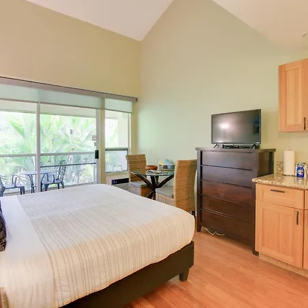 Kihei Beach Retreat With Pool Access, Walk To Shore!